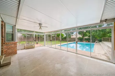 Exterior - 7120 E 69th St, Tulsa, OK 74133 photo 6 of 16