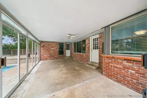 Exterior - 7120 E 69th St, Tulsa, OK 74133 photo 7 of 16