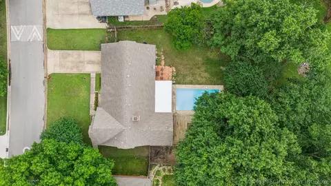 View/Area - 7120 E 69th St, Tulsa, OK 74133 photo 3 of 3