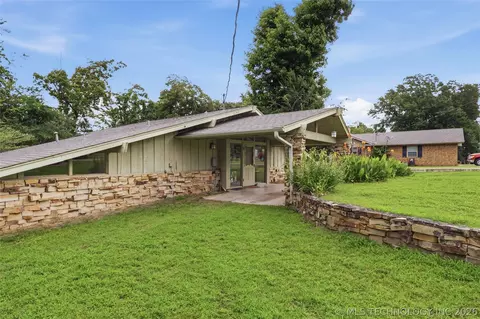 Exterior - 246 Williams Ave, Eufaula, OK 74432 photo 1 of 5