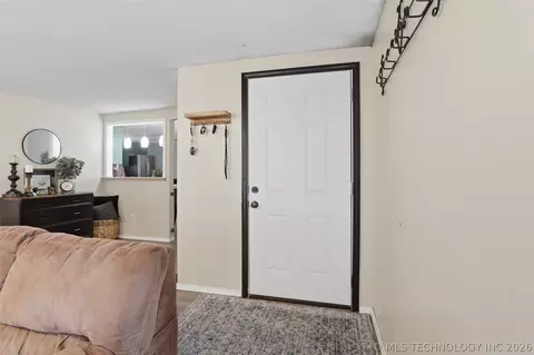 601 W Maple St, Drumright, OK 74030 photo 5