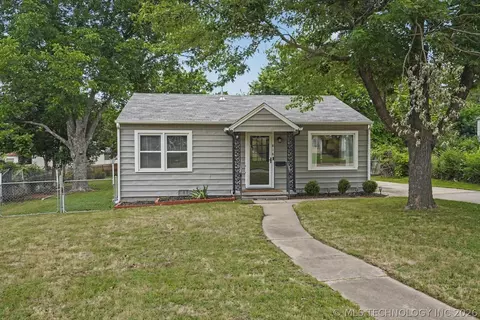 818 Terrace Dr, Sapulpa, OK 74066