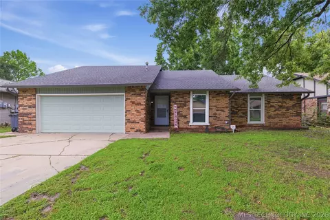 8517 E 78th St, Tulsa, OK 74133