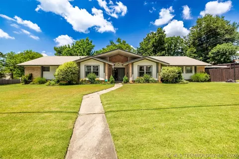 6711 E 60th St, Tulsa, OK 74145