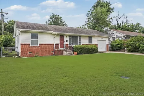 5974 27th St, Tulsa, OK 74114