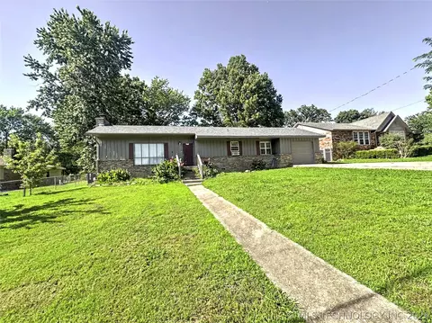 503 Joe Carrol St, Tahlequah, OK 74464