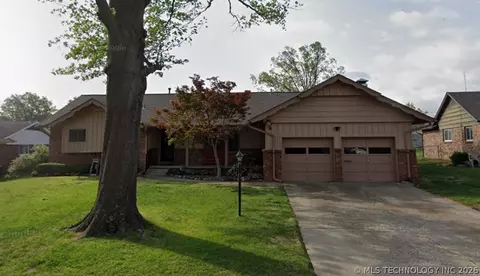 6850 E 57th St, Tulsa, OK 74145