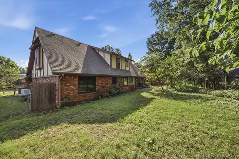 Exterior - 8404 E 107th St, Tulsa, OK 74133 photo 5 of 5