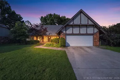8404 E 107th St, Tulsa, OK 74133