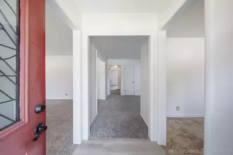 Entry Way - 6746 E 28th St, Tulsa, OK 74129 photo 1 of 1