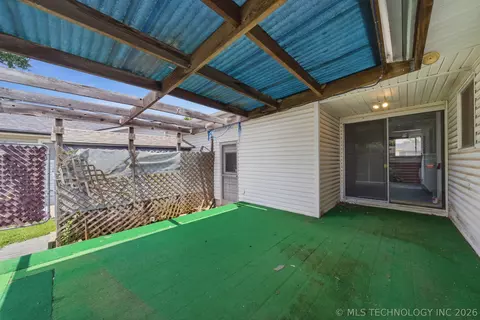 Exterior - 6746 E 28th St, Tulsa, OK 74129 photo 7 of 7