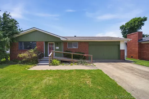 6746 E 28th St, Tulsa, OK 74129