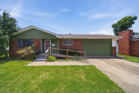 6746 E 28th St, Tulsa, OK 74129