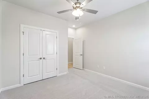 Bedroom - 14920 S Sequoia St S, Glenpool, OK 74033 photo 7 of 7