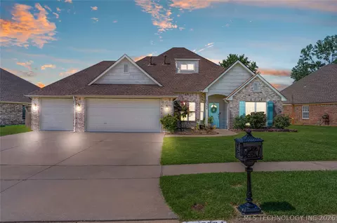 15364 E 91st Street North N, Owasso, OK 74055