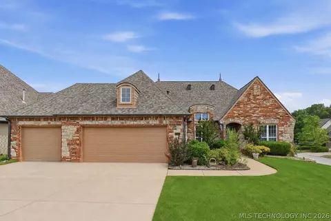 327 E 123rd Ct S, Jenks, OK 74037