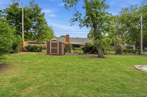 Exterior - 1920 E 53rd St, Tulsa, OK 74105 photo 7 of 10