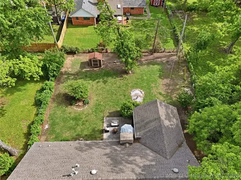 View/Area - 1920 E 53rd St, Tulsa, OK 74105 photo 2 of 6