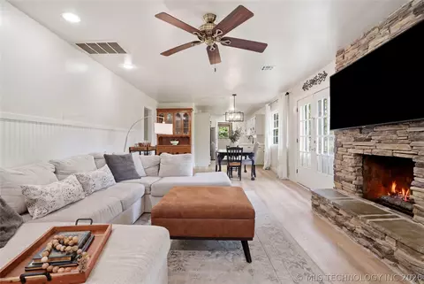 Living - 1920 E 53rd St, Tulsa, OK 74105 photo 2 of 4