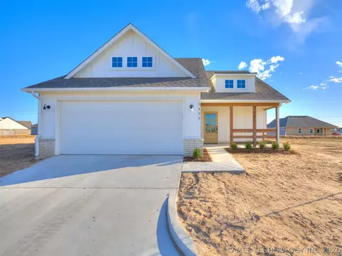 3400 E 153rd Pl S, Bixby, OK 74008