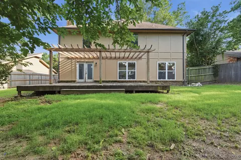 Exterior - 6903 E 99th St, Tulsa, OK 74133 photo 3 of 3