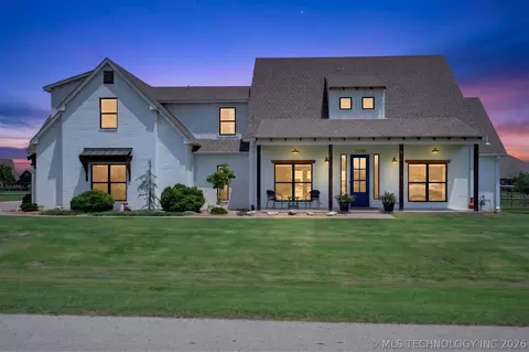 10285 S 221st Ave, Broken Arrow, OK 74014