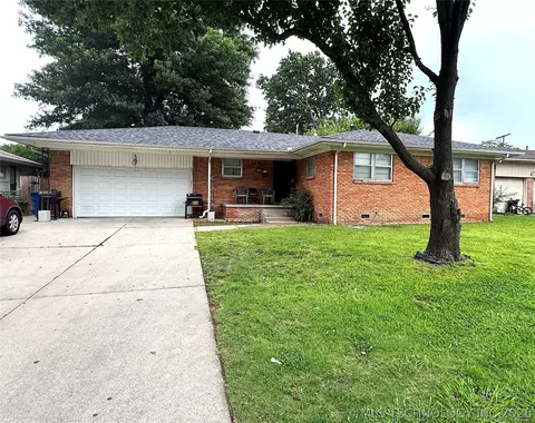 11409 E 4th Pl, Tulsa, OK 74128