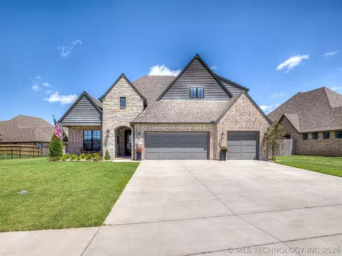 14709 E 79th St N, Owasso, OK 74055