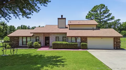 11716 S Ash St, Jenks, OK 74037