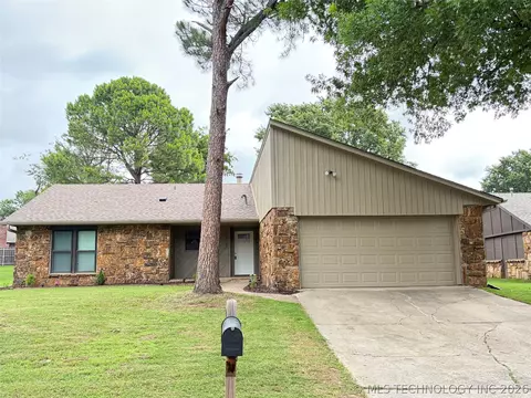 2624 W Fort Worth Pl, Broken Arrow, OK 74012