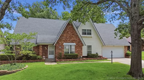 6553 S Hudson Pl, Tulsa, OK 74136