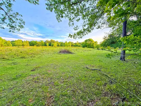 12 2160 Rd, Idabel, OK 74745