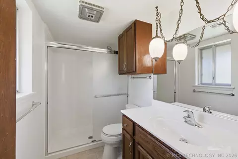 Bath - 6828 E 47th St, Tulsa, OK 74145 photo 1 of 2