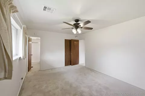 Bedroom - 6828 E 47th St, Tulsa, OK 74145 photo 1 of 6
