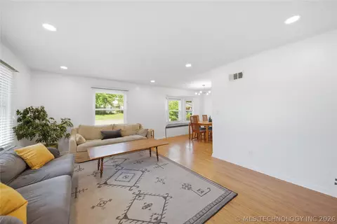 4107 E 37th St, Tulsa, OK 74135 photo 5