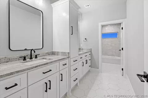 Bath - 31820 E Two Socks Dr, Broken Arrow, OK 74014 photo 1 of 11