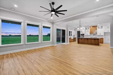Living - 31820 E Two Socks Dr, Broken Arrow, OK 74014 photo 1 of 3