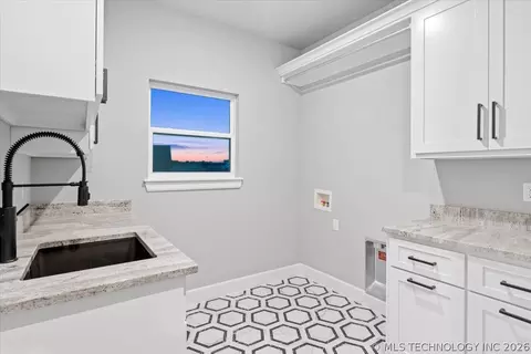 Other - 31820 E Two Socks Dr, Broken Arrow, OK 74014 photo 9 of 14