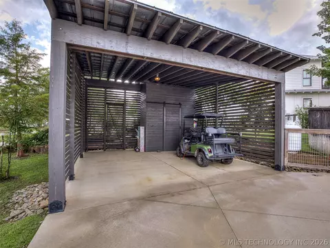 Exterior - 40 Redbud St, Carlton Landing, OK 74432 photo 10 of 21