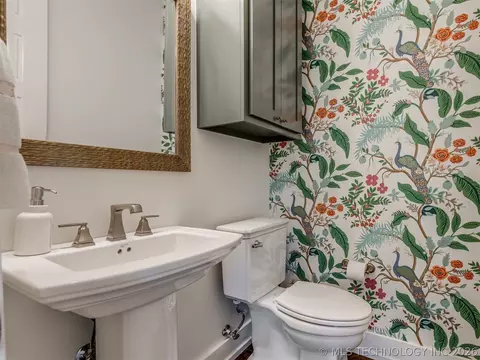 Bath - 40 Redbud St, Carlton Landing, OK 74432 photo 3 of 4