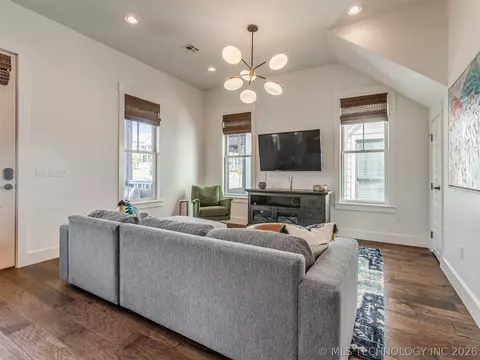 Living - 40 Redbud St, Carlton Landing, OK 74432 photo 3 of 4