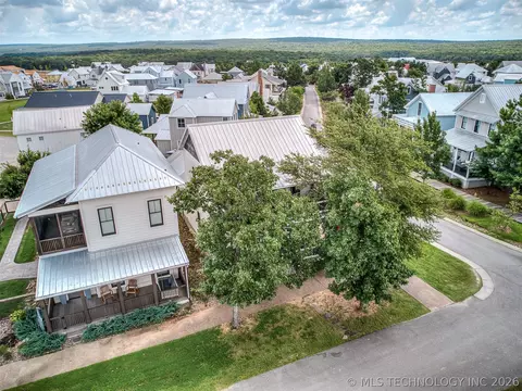 View/Area - 40 Redbud St, Carlton Landing, OK 74432 photo 4 of 4