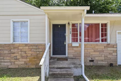Exterior - 7144 E Latimer Pl, Tulsa, OK 74115 photo 2 of 4