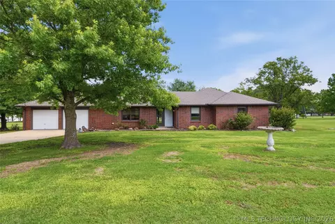 Exterior - 17255 E 79th St N, Owasso, OK 74055 photo 2 of 6