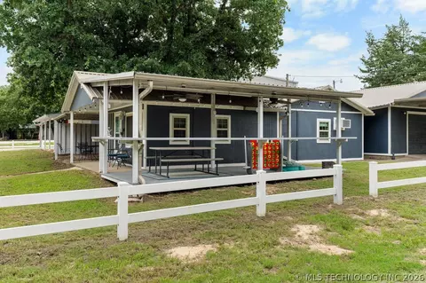 5112 Oakwood, Kingston, OK 73439