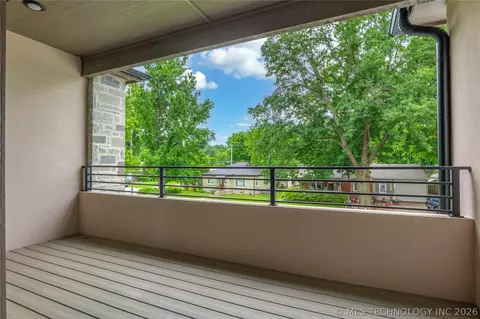 Exterior - 237 E 35th Pl, Tulsa, OK 74105 photo 2 of 4
