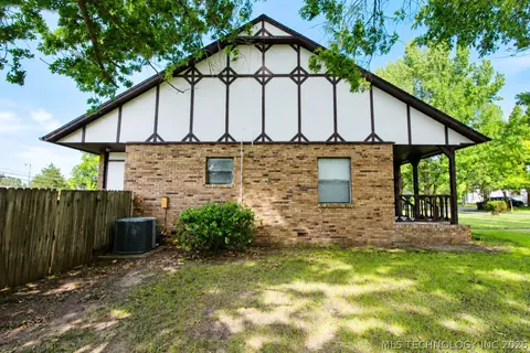 Other - 322 E Young St, Morris, OK 74445 photo 4 of 6