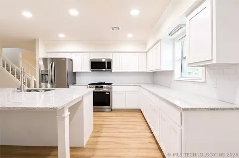 Kitchen - 322 E Young St, Morris, OK 74445 photo 5 of 5