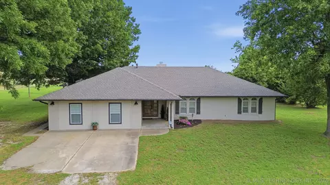 1915 W Taft Ave, Sapulpa, OK 74067