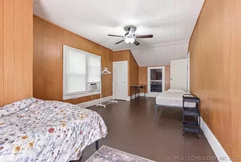 Bedroom - 1011 E 14th, Ada, OK 74820 photo 4 of 6